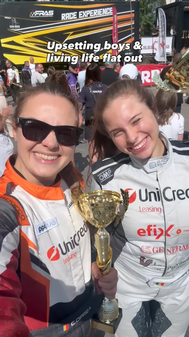Upsetting boys & living our life flat out ❤️🏆🏁 Trofeul Alba Iulia a ajuns la final:
Locul 3 Electrice pentru mine
Locul 3 Clasa 2A pentru @alexandra.teslovan 

Echipa UniCredit Leasing Motorsport Team a început bine Campionatul Național @superrallyromania! 💪🏻 #DriveYourCourage #womeninmotorsport #motorsport #rallytime #rally #girlpower @unicredit_eu